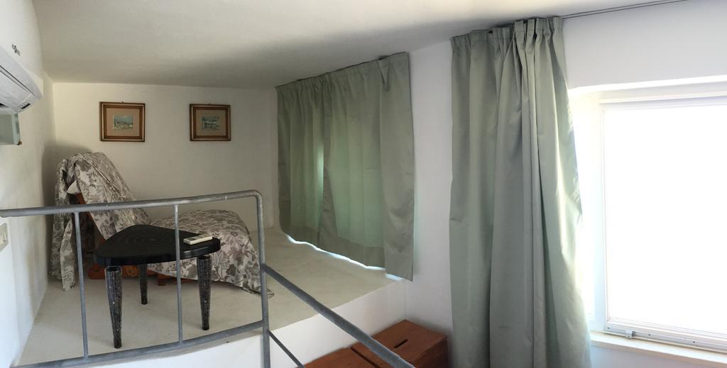 Raffaele Apartamento Ponza Quarto foto