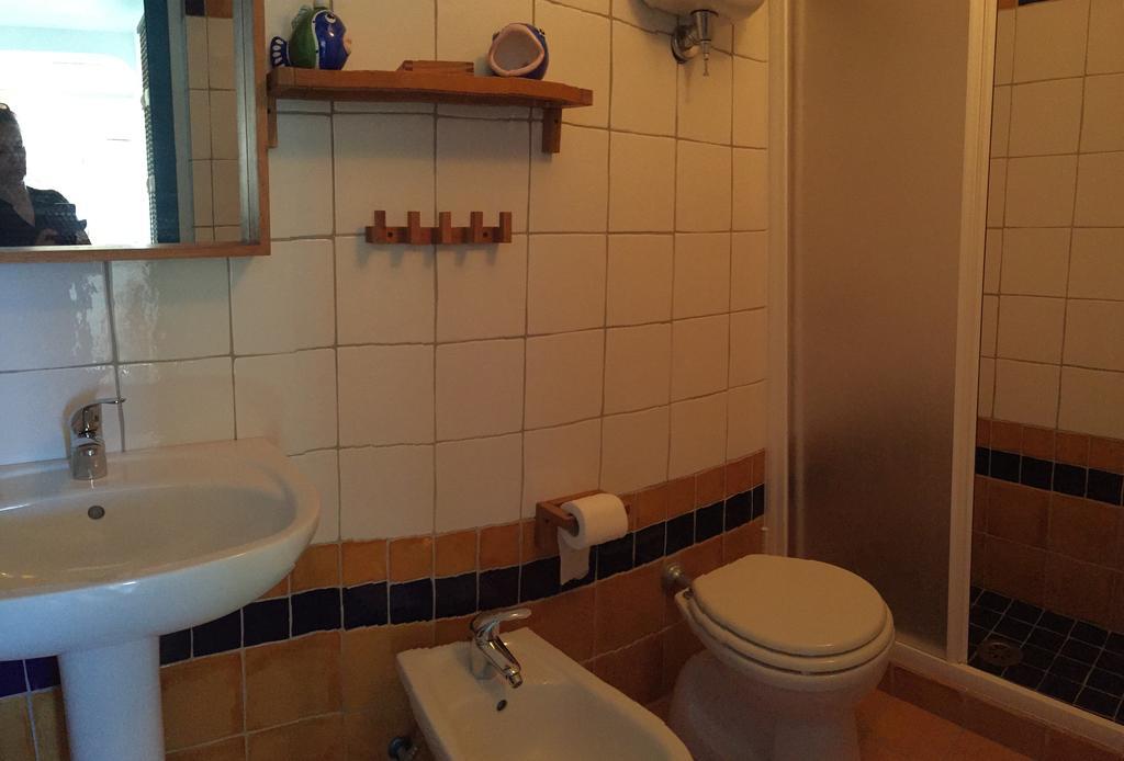 Raffaele Apartamento Ponza Quarto foto