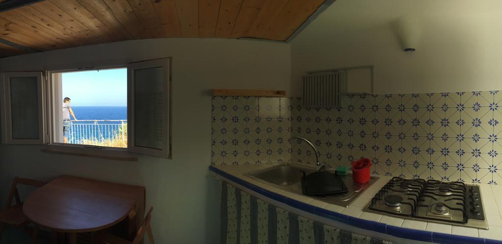 Raffaele Apartamento Ponza Quarto foto