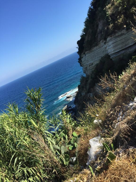 Raffaele Apartamento Ponza Quarto foto